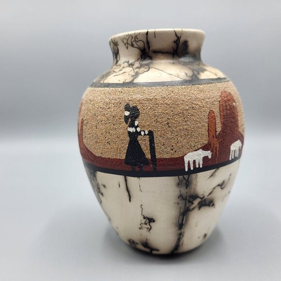 Signed Horse Hair Pottery Handcrafted Native American Vase Desert Scene Animals - Picture 2 of 15
